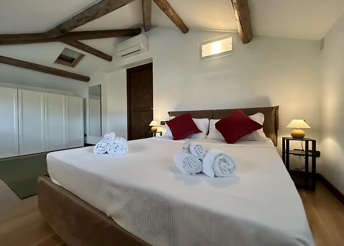 Romantic Window On Arena شقة فيرونا