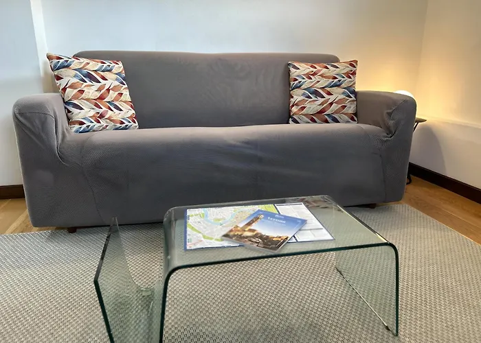 Romantic Window On Arena شقة