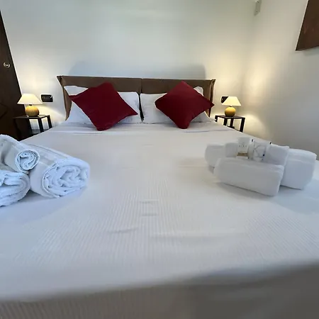 Romantic Window On Arena 베로나