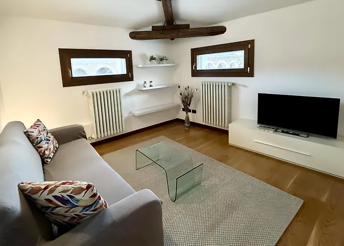 Romantic Window On Arena Apartment Verona