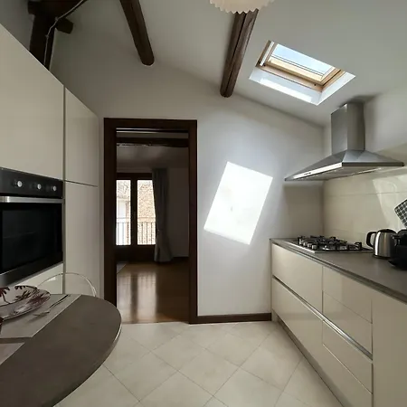 Romantic Window On Arena Apartment Verona