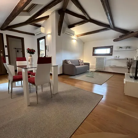 Romantic Window On Arena * Verona