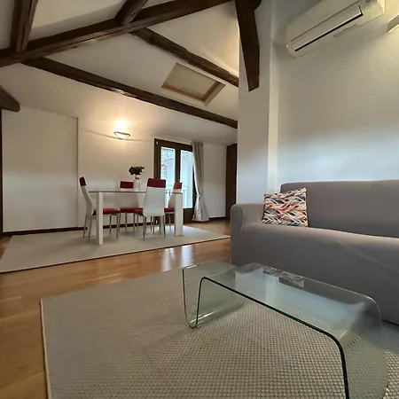 Romantic Window On Arena Apartment Verona